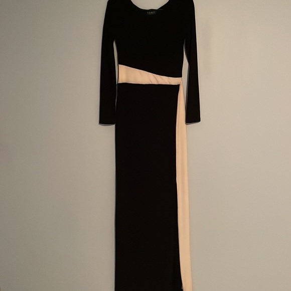 Black evening dress - Picture 2 of 9